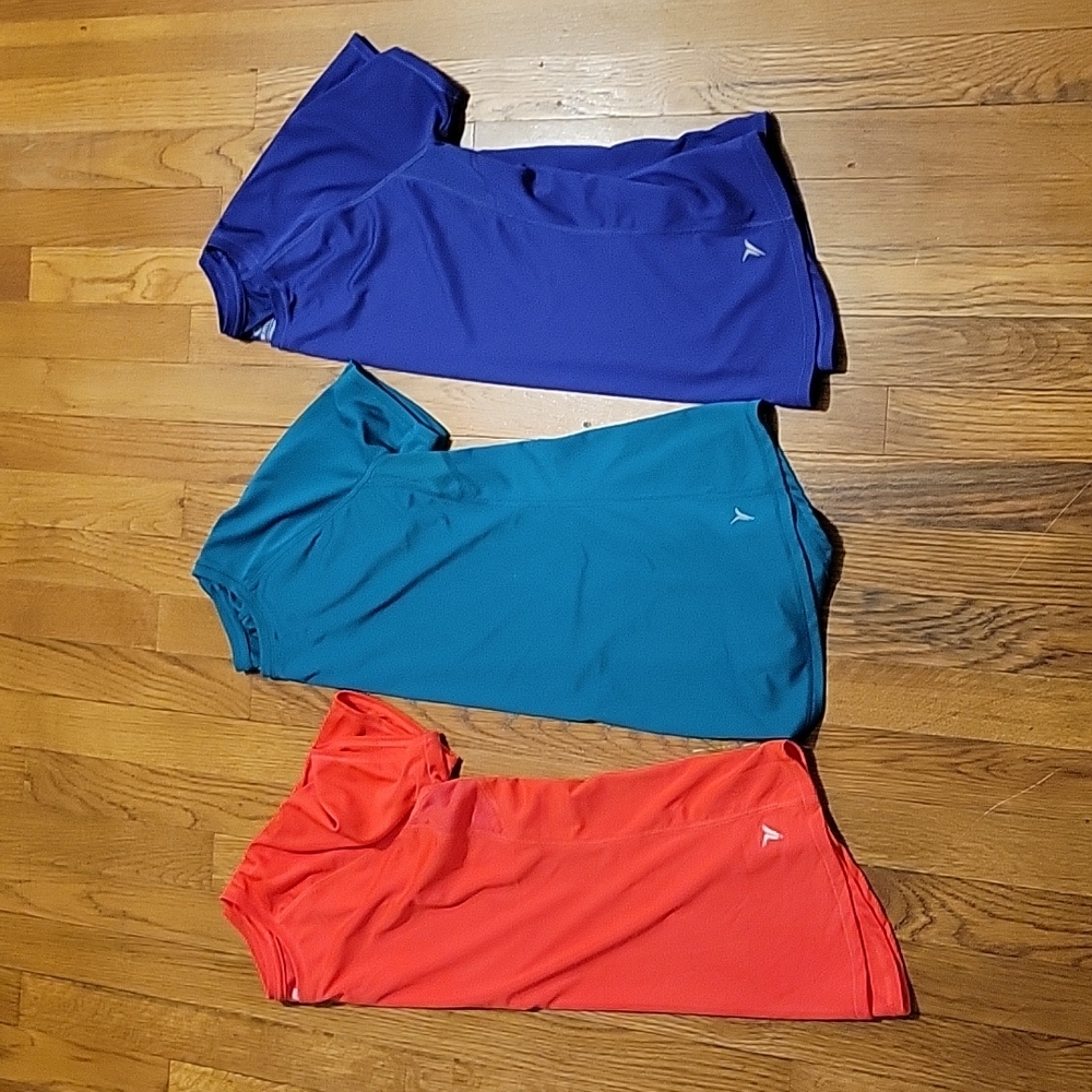 Set of 3, Old Navy Active workout shirts. Size M